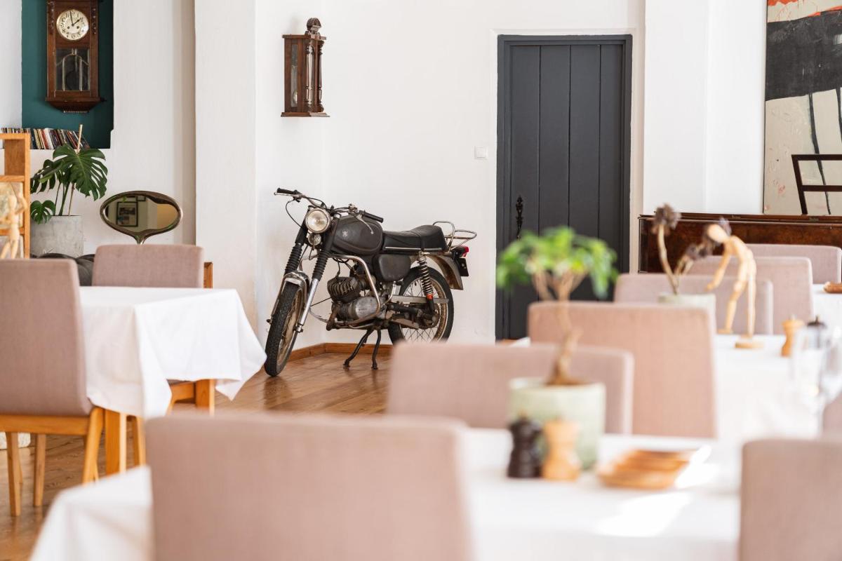 Imani Country House
