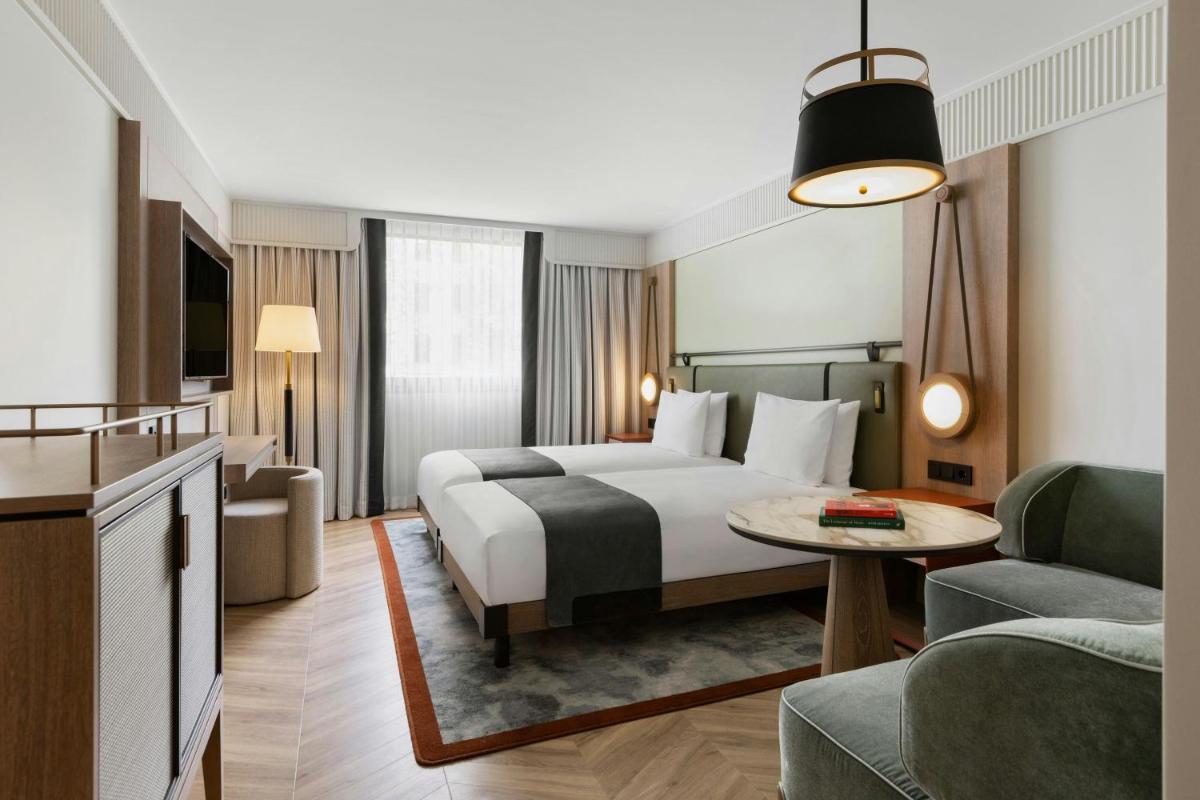 Imperial Riding School, Autograph Collection