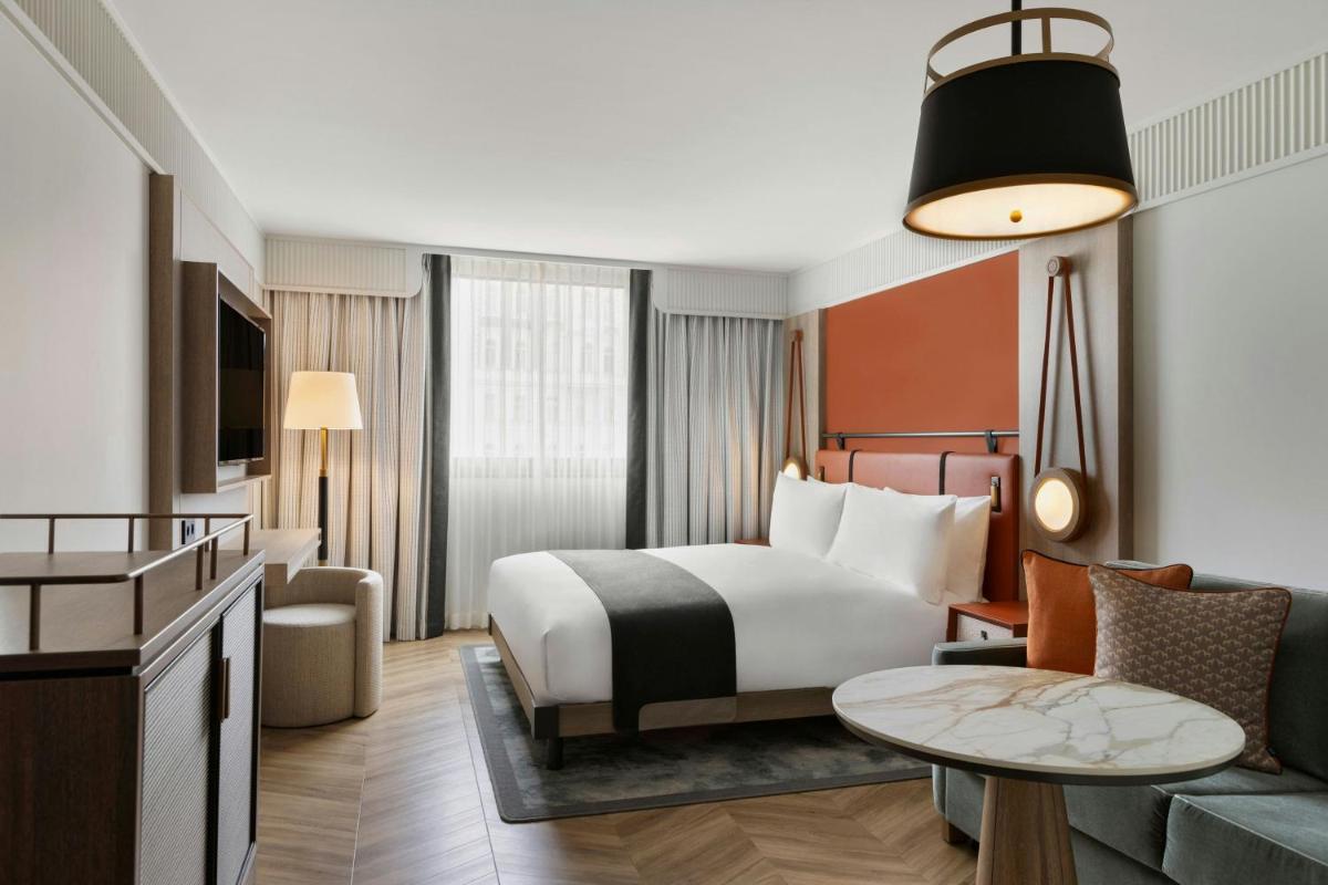 Imperial Riding School, Autograph Collection