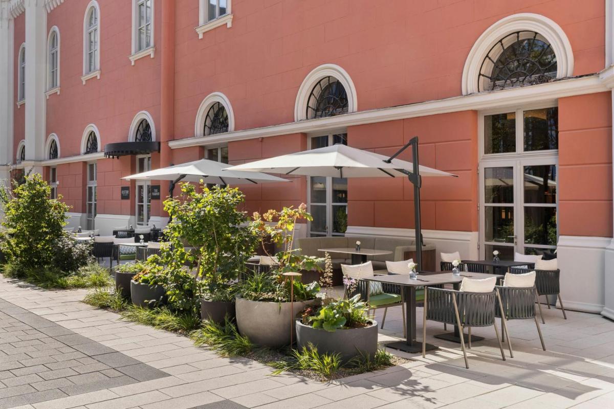 Imperial Riding School, Autograph Collection