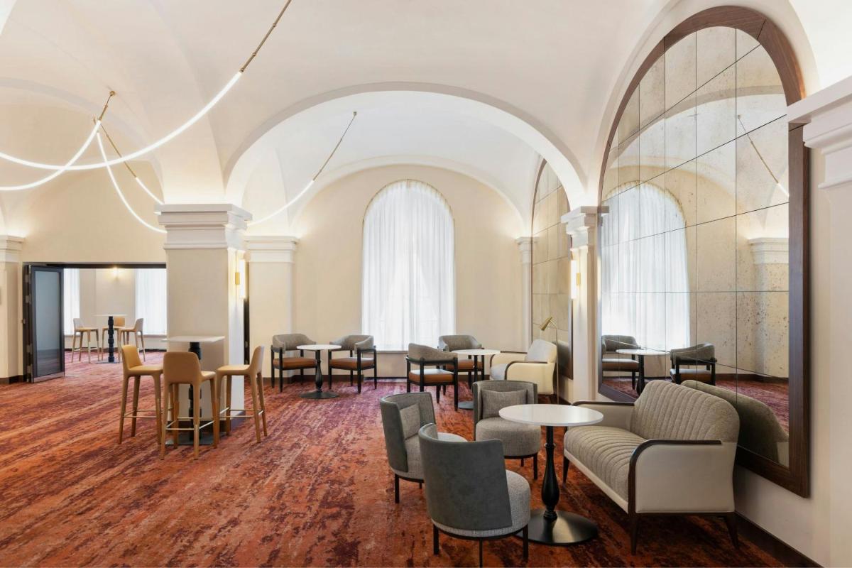 Imperial Riding School, Autograph Collection