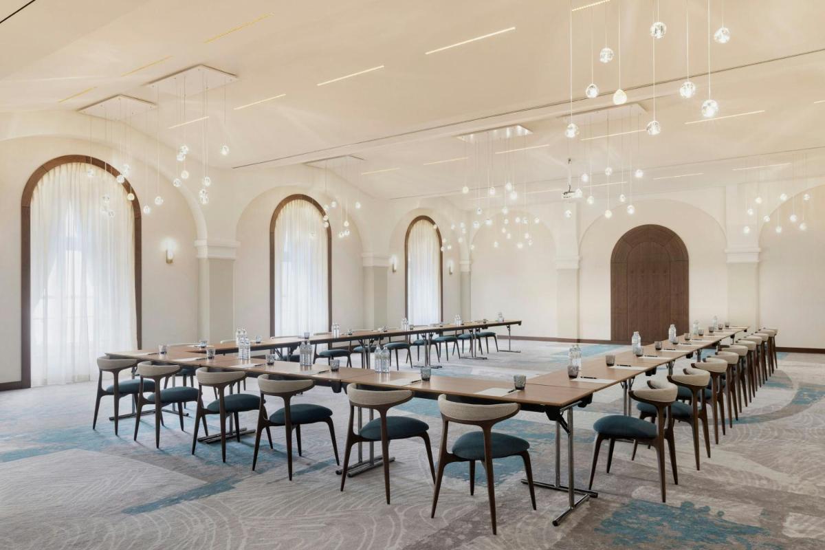 Imperial Riding School, Autograph Collection