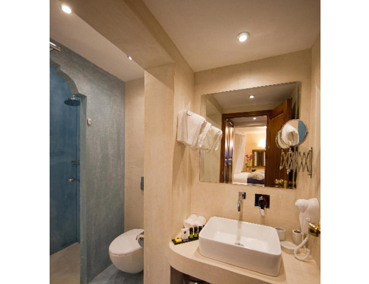 In Camera Art Boutique Hotel