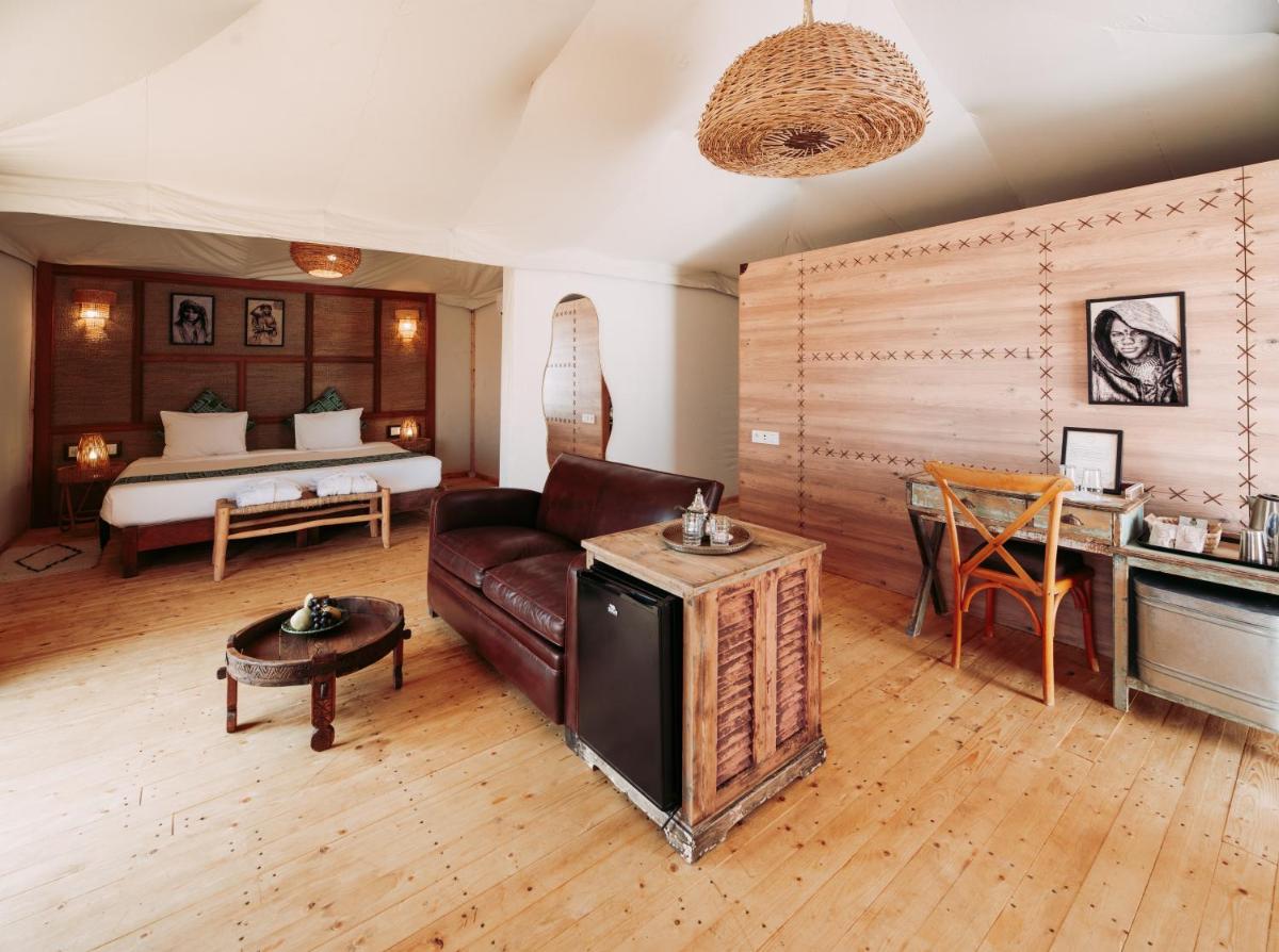 Inara Camp - Restaurant - Desert activities - Heated pools