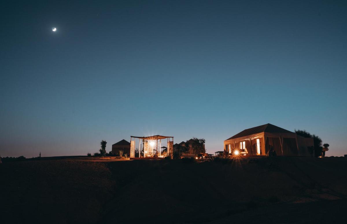 Inara Camp - Restaurant - Desert activities - Heated pools