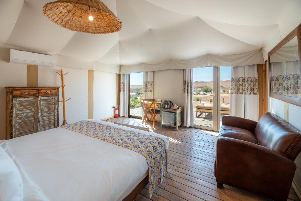 Inara Camp - Restaurant - Desert activities - Heated pools