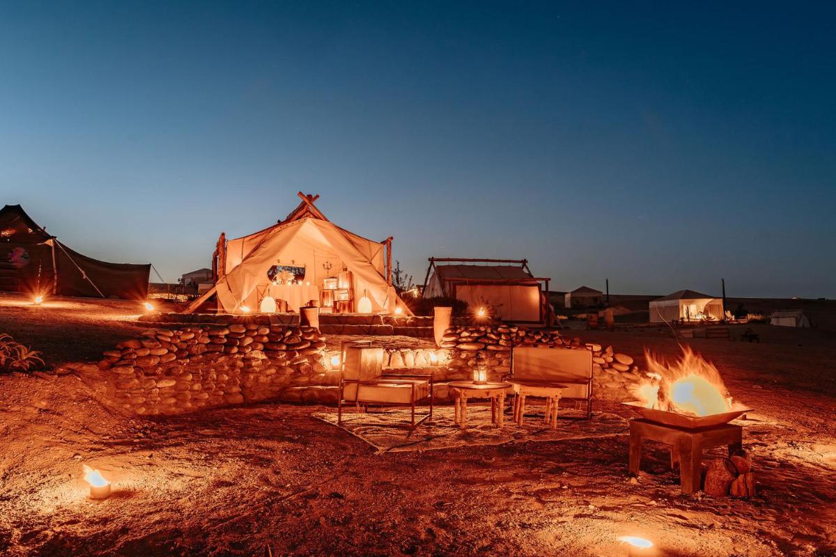 Inara Camp - Restaurant - Desert activities - Heated pools
