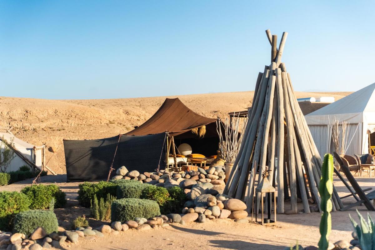Inara Camp - Restaurant - Desert activities - Heated pools
