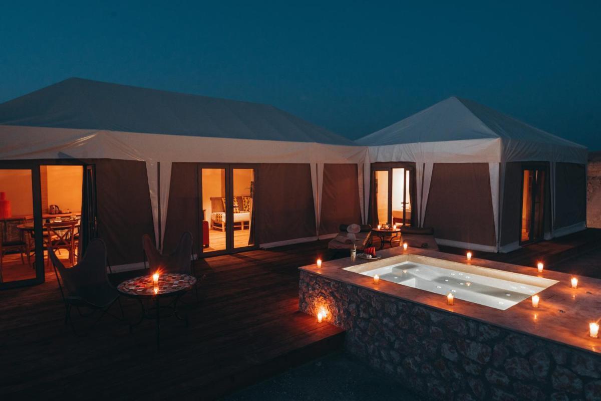 Inara Camp - Restaurant - Desert activities - Heated pools