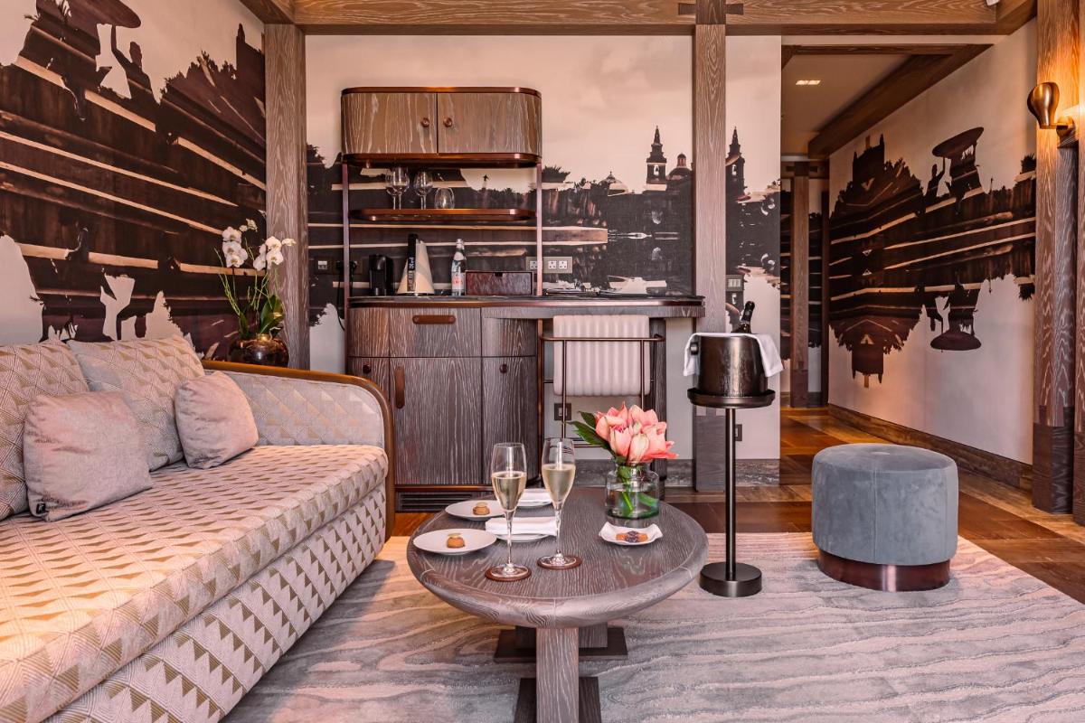 Iniala Harbour House