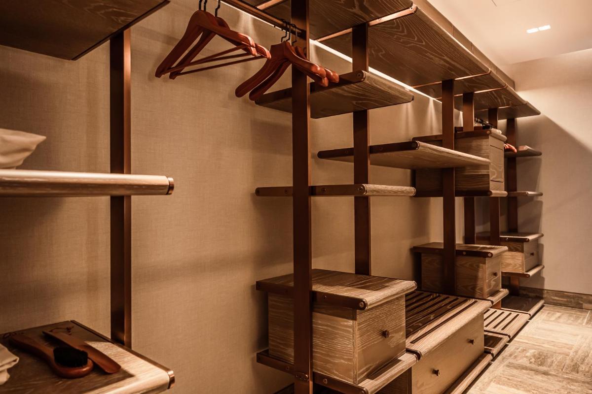 Iniala Harbour House