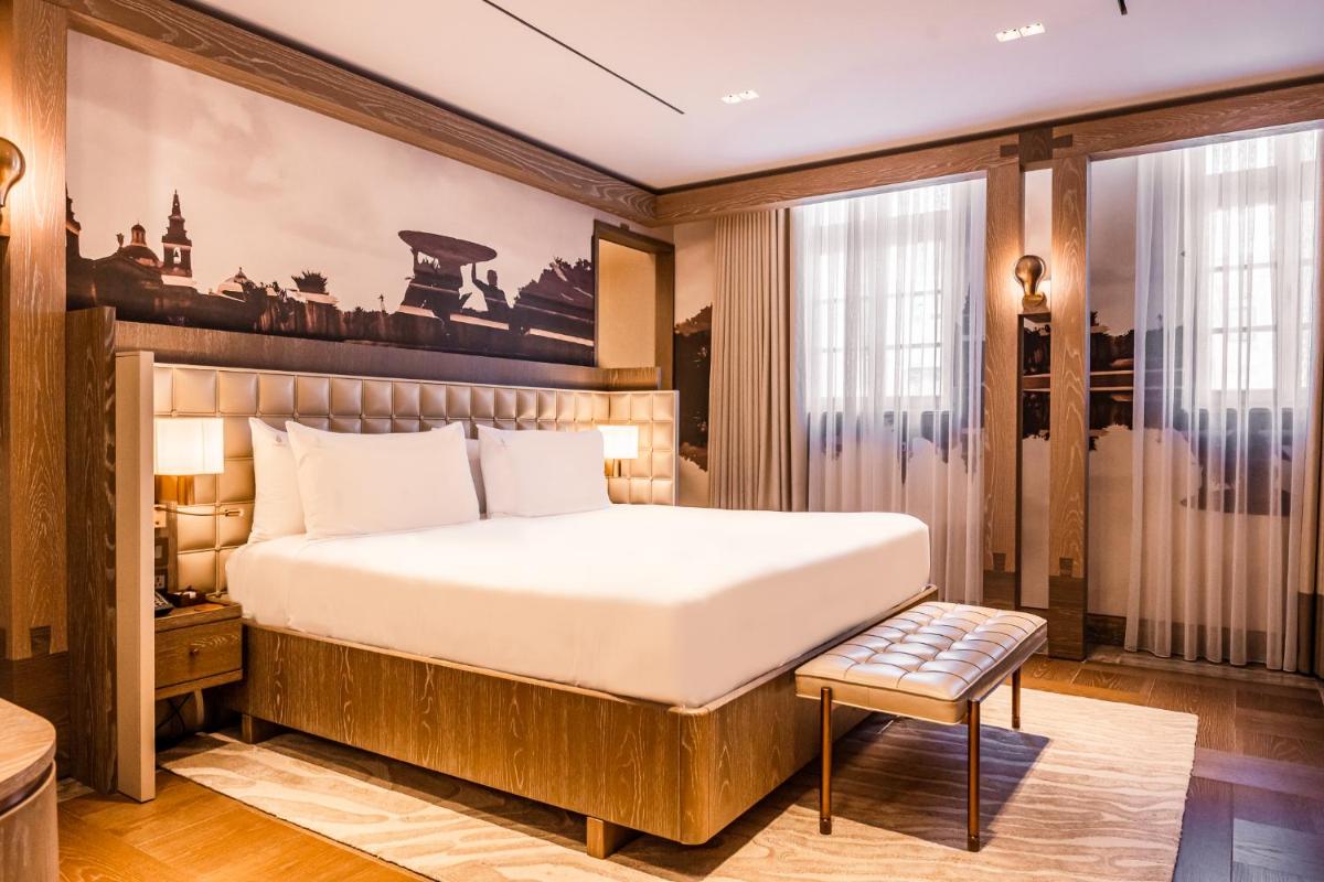 Iniala Harbour House