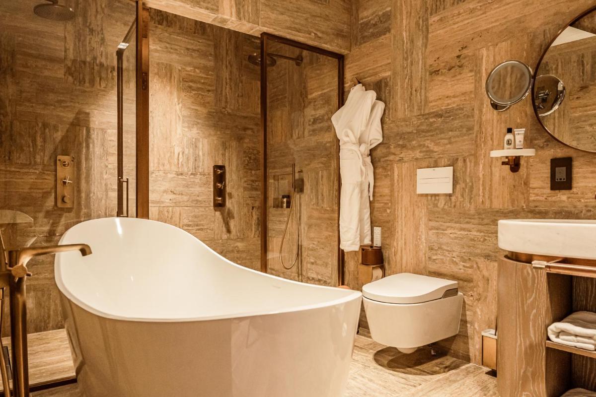 Iniala Harbour House