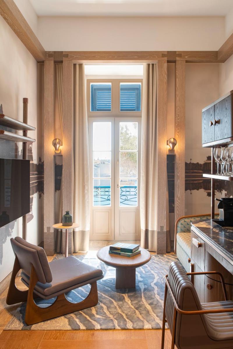 Iniala Harbour House