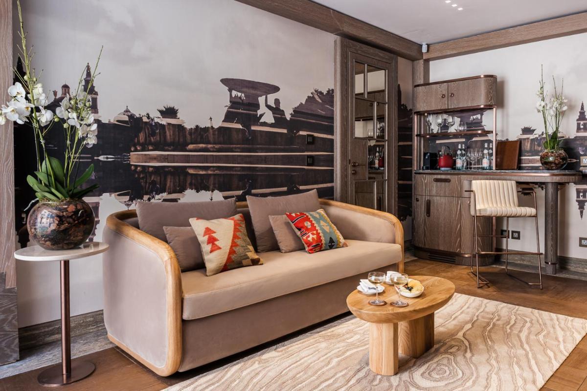 Iniala Harbour House