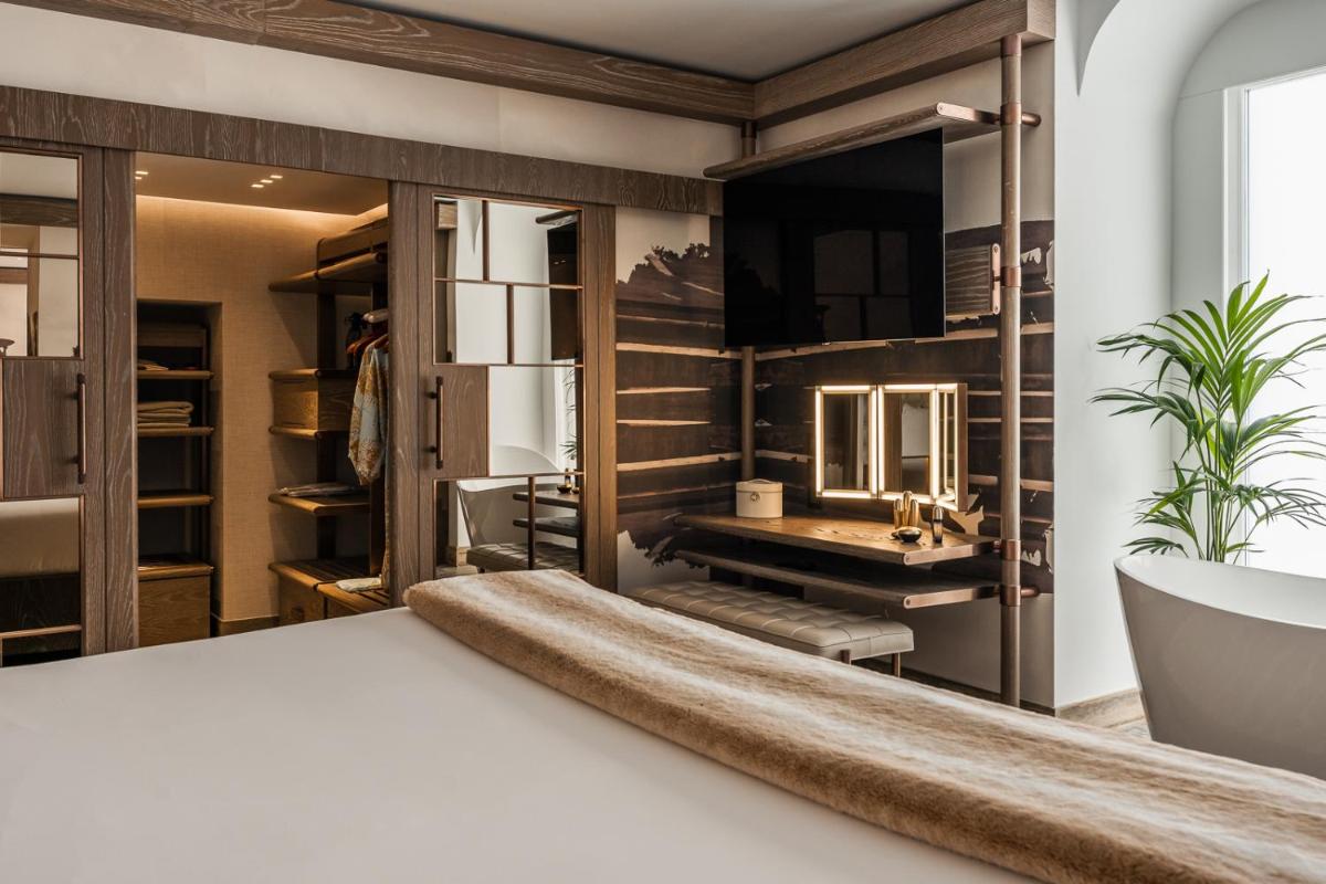 Iniala Harbour House