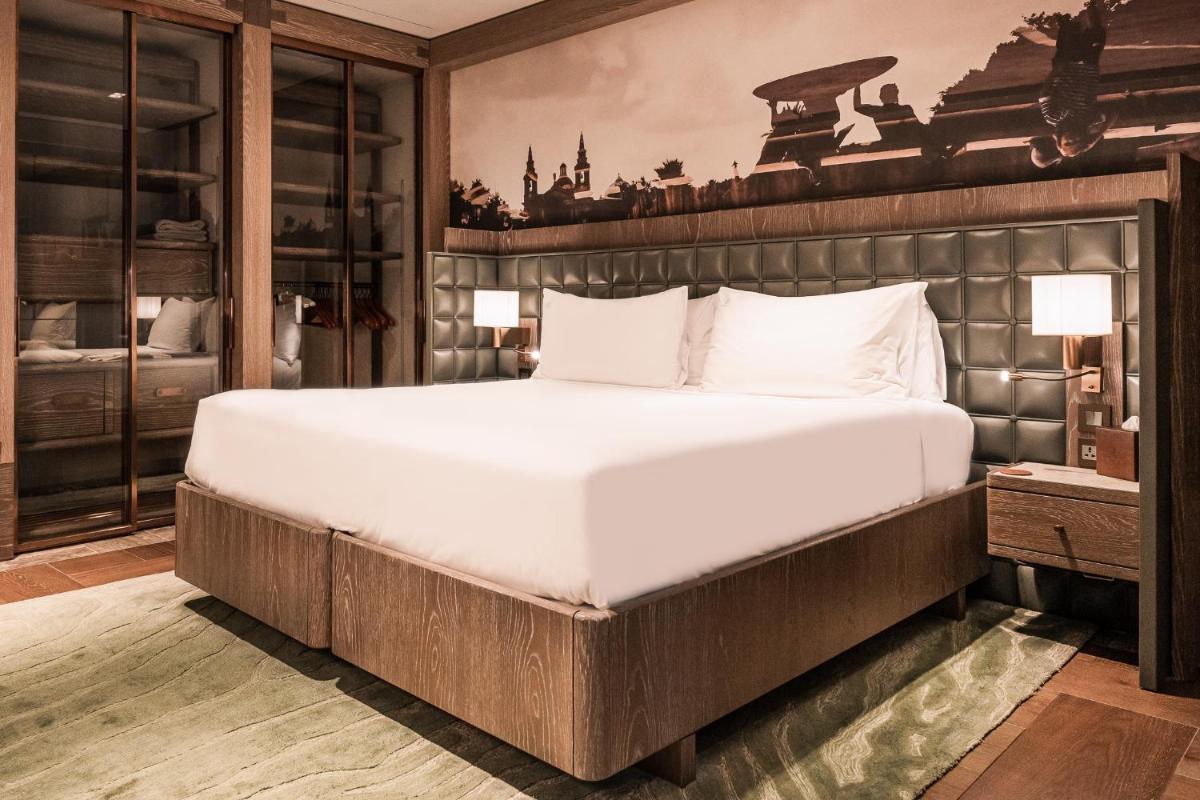 Iniala Harbour House