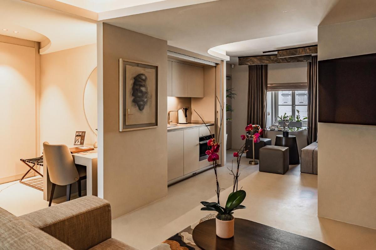 Iniala Harbour House