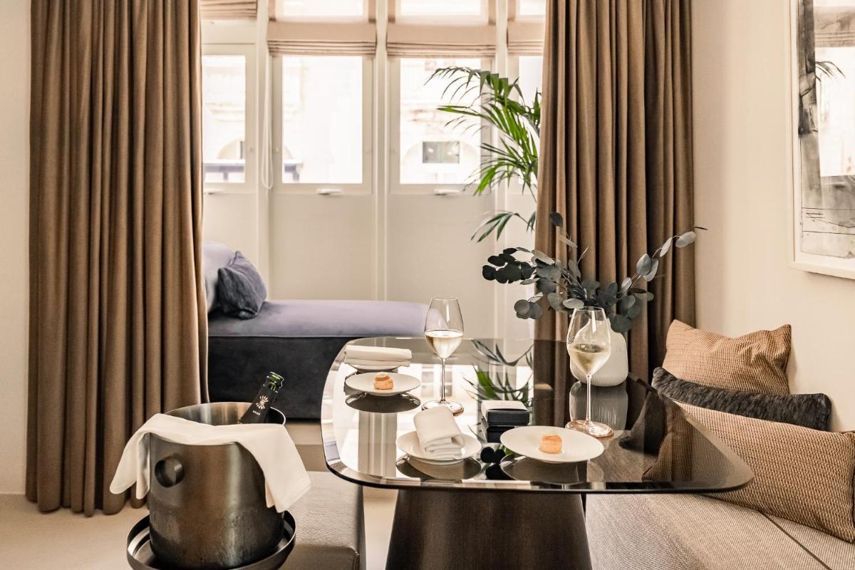 Iniala Harbour House