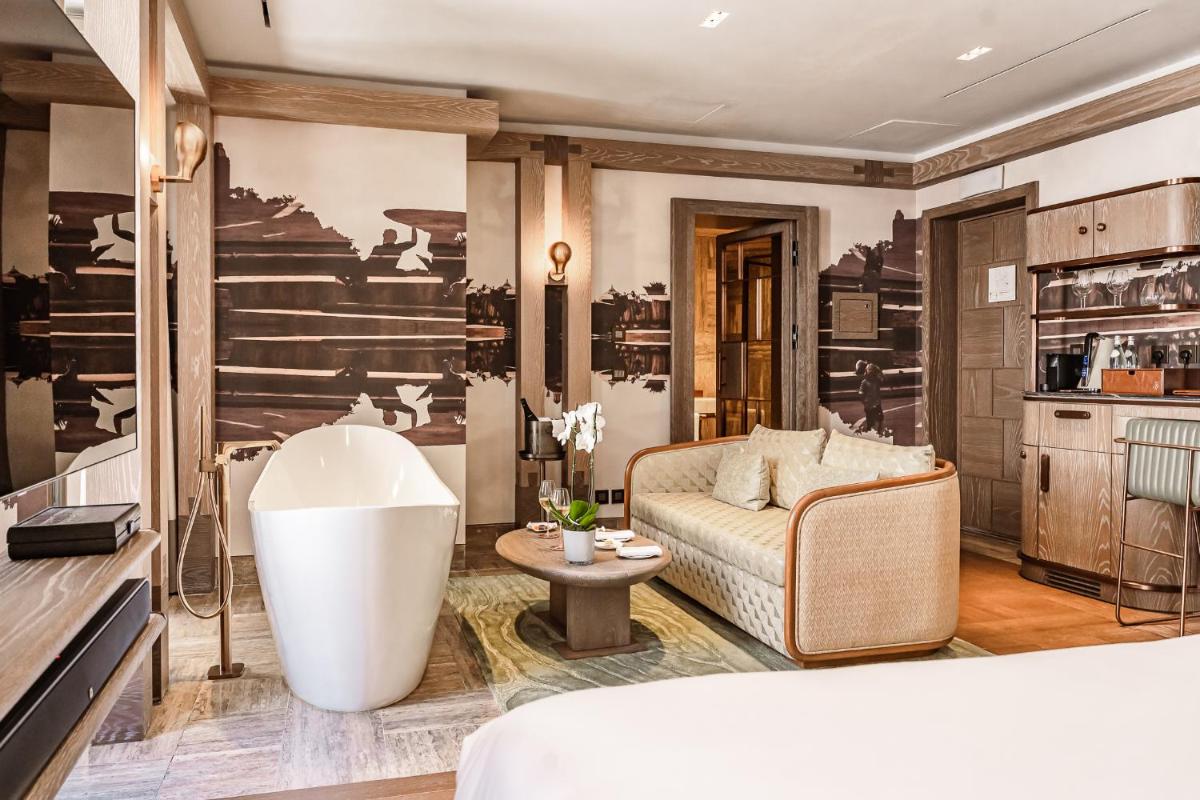 Iniala Harbour House