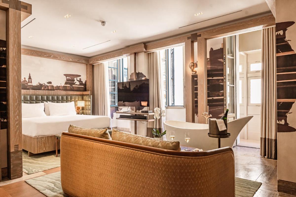 Iniala Harbour House