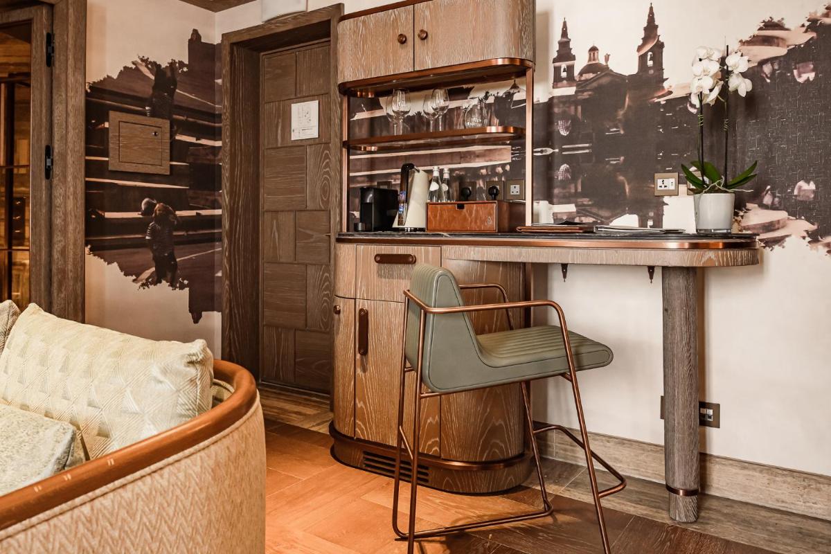 Iniala Harbour House