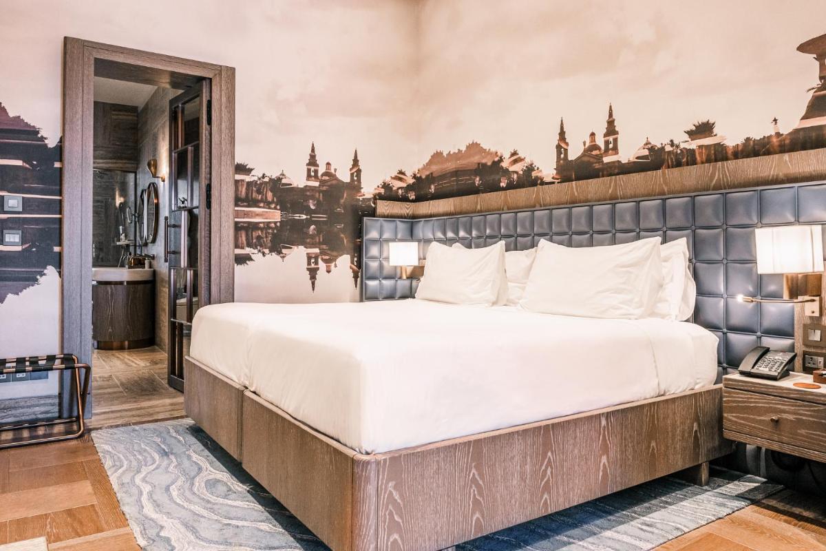 Iniala Harbour House