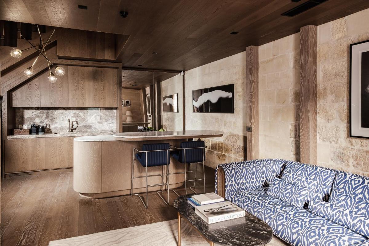 Iniala Harbour House