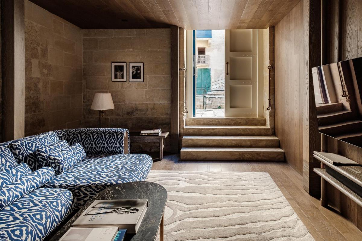 Iniala Harbour House