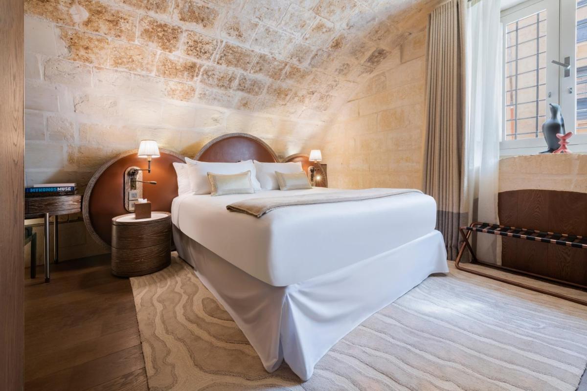 Iniala Harbour House