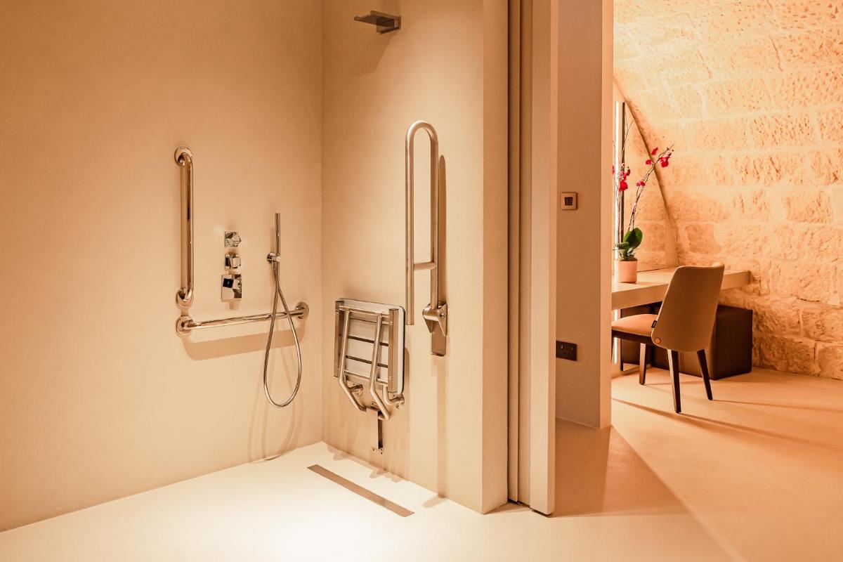 Iniala Harbour House