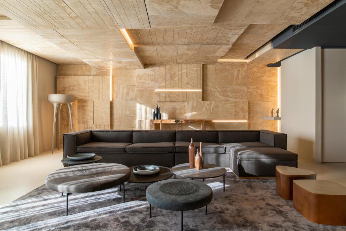 Iniala Harbour House