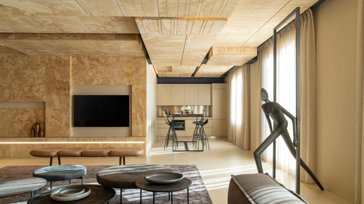 Iniala Harbour House