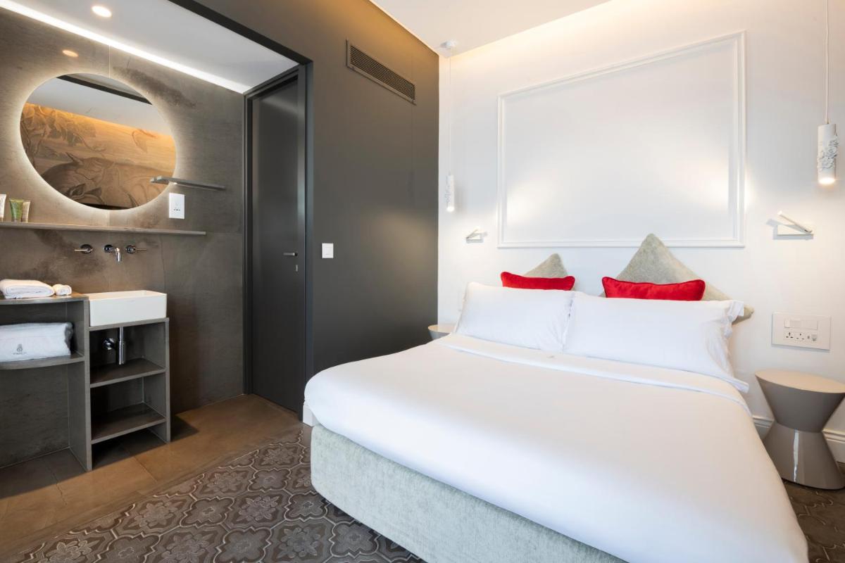 Iniala Harbour House