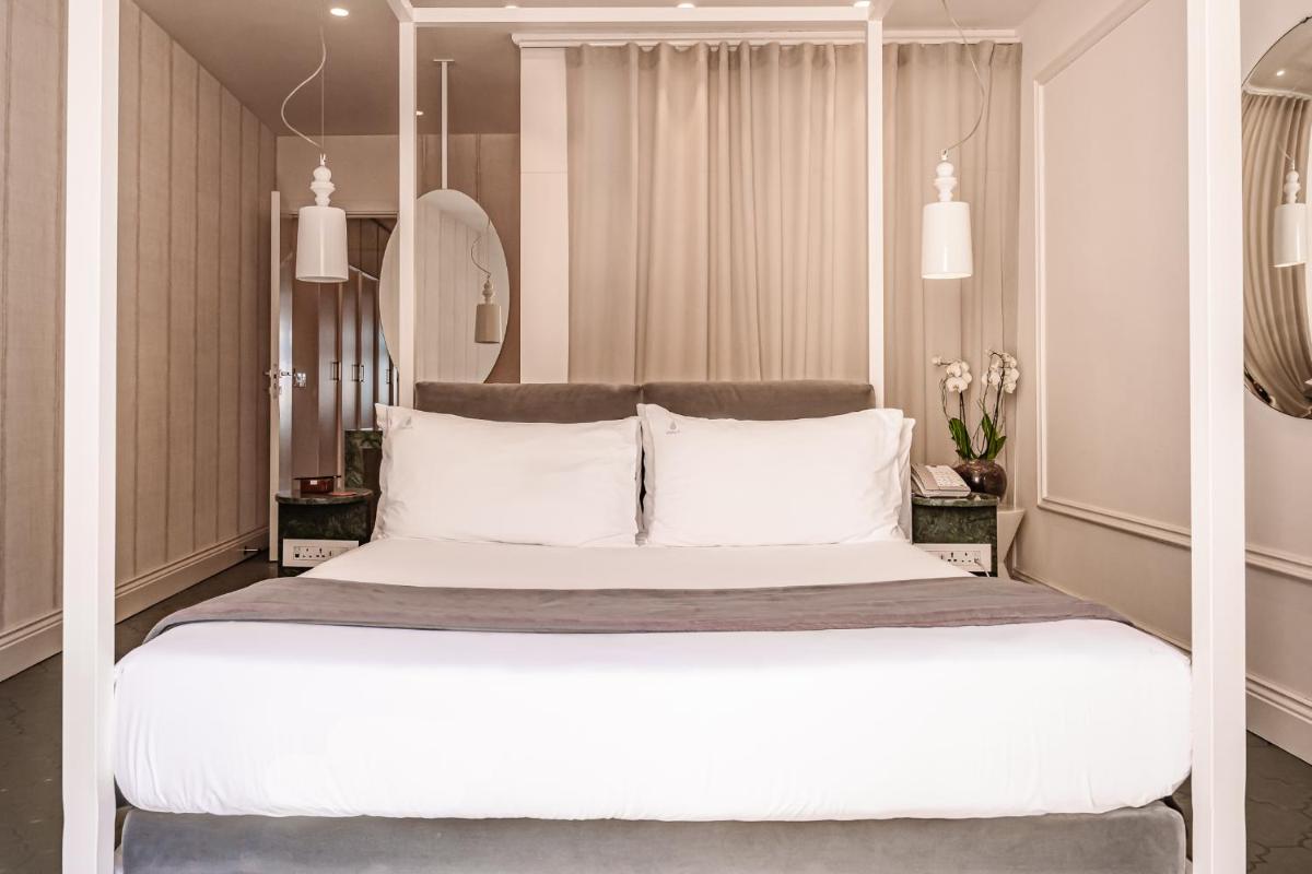 Iniala Harbour House