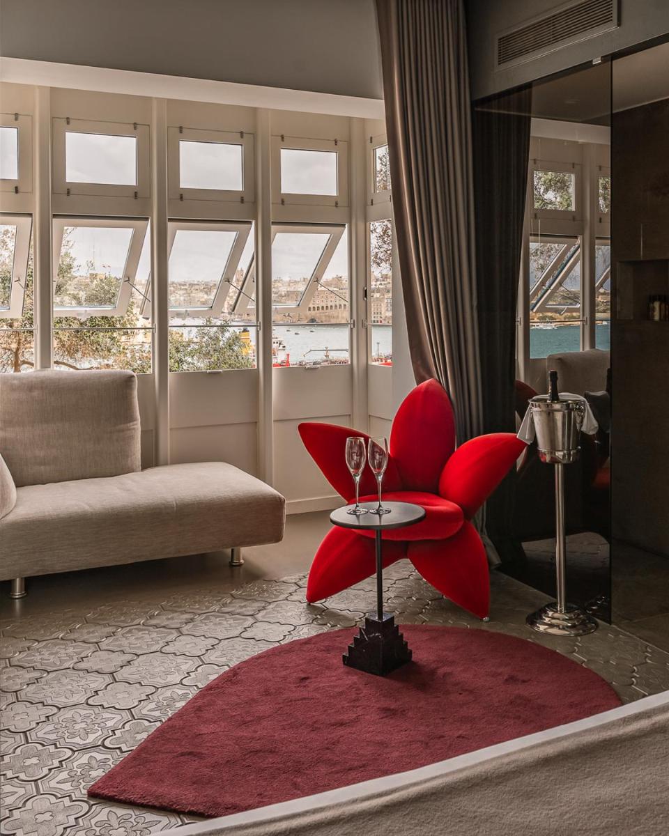 Iniala Harbour House