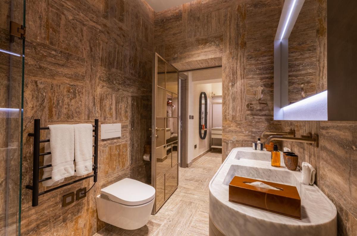 Iniala Harbour House