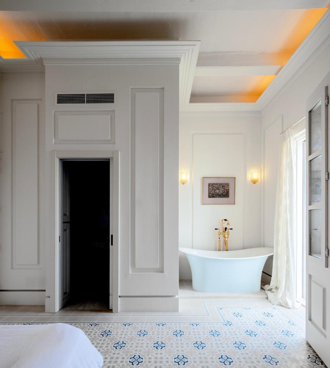 Iniala Harbour House