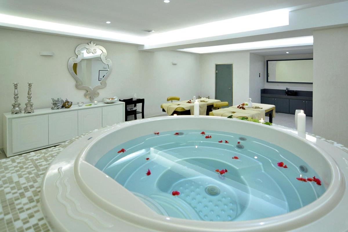 Insula Alba Resort & Spa (Adults Only)