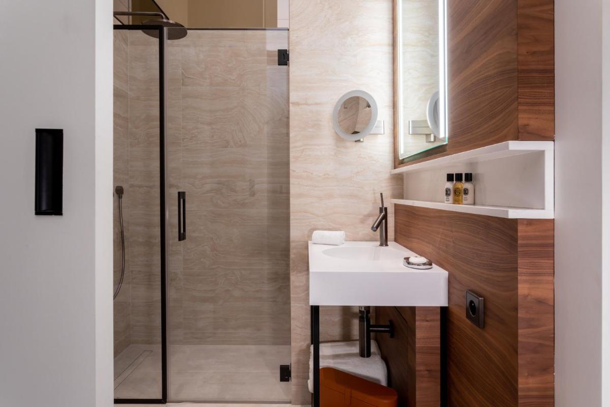 InterContinental Paris Champs Elysées Etoile by IHG