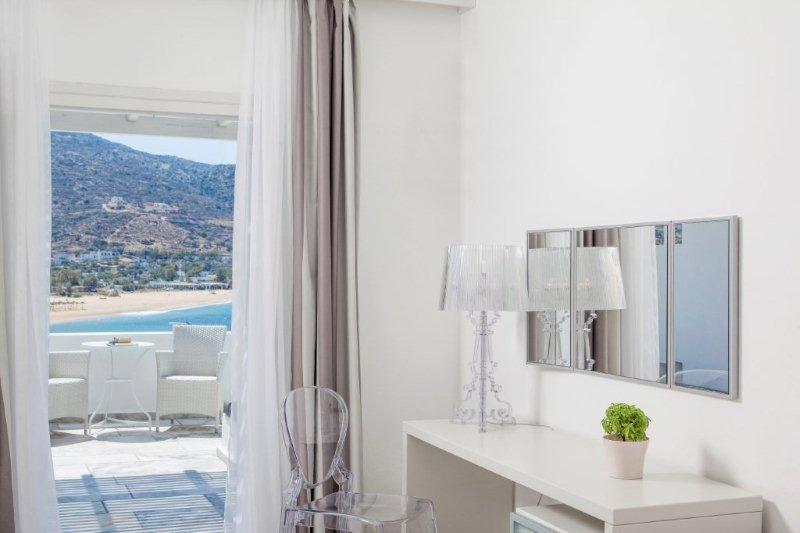 Ios Palace Hotel & Spa