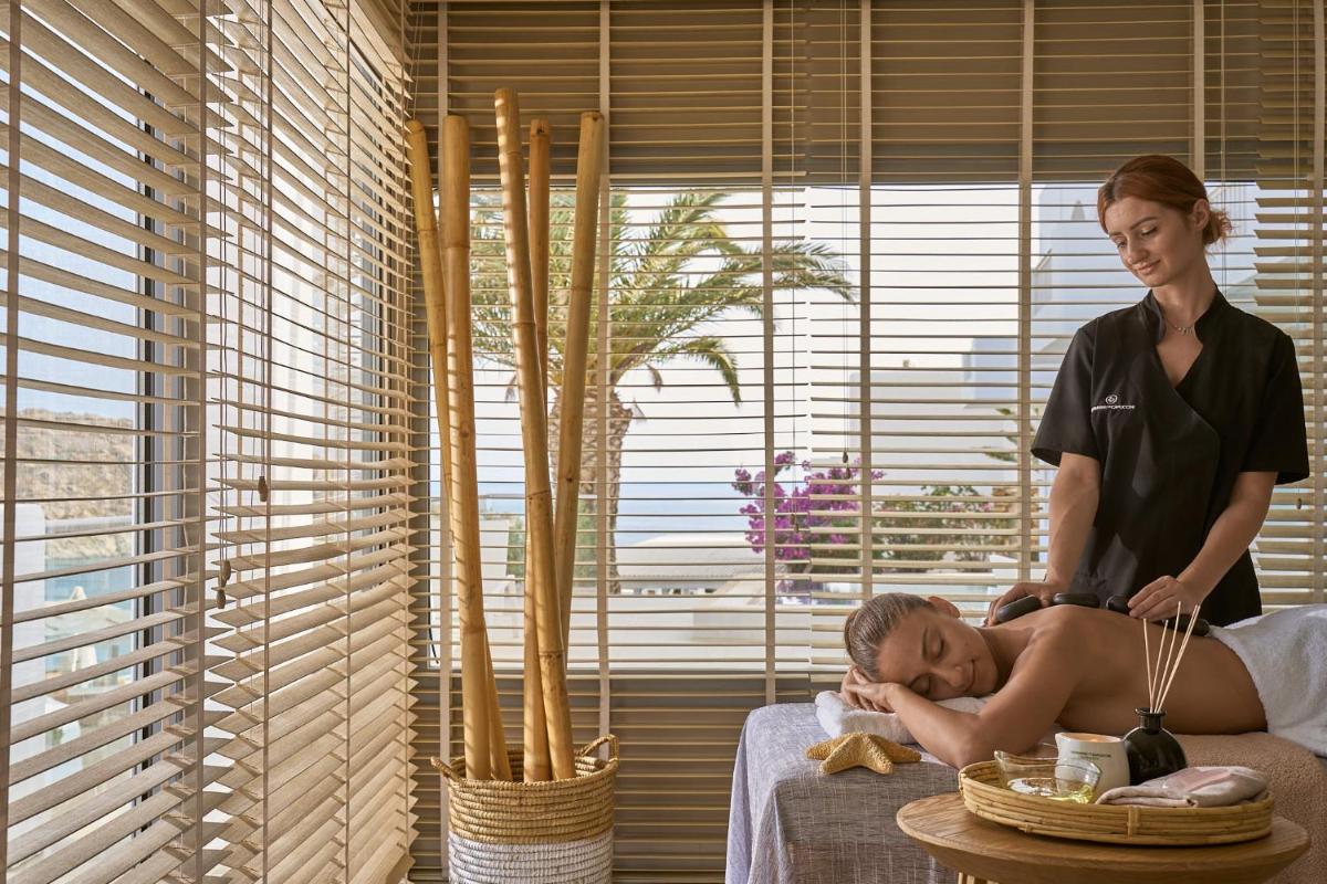 Ios Palace Hotel & Spa