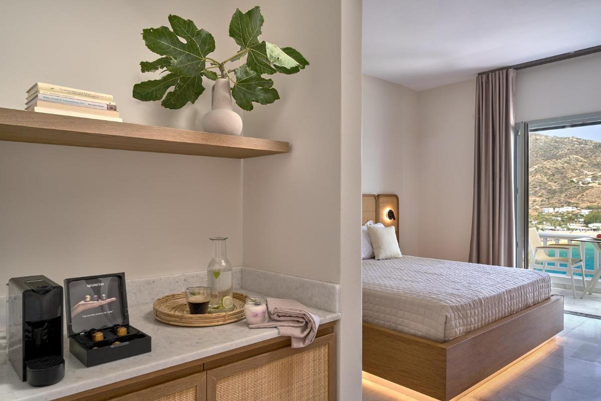 Ios Palace Hotel & Spa
