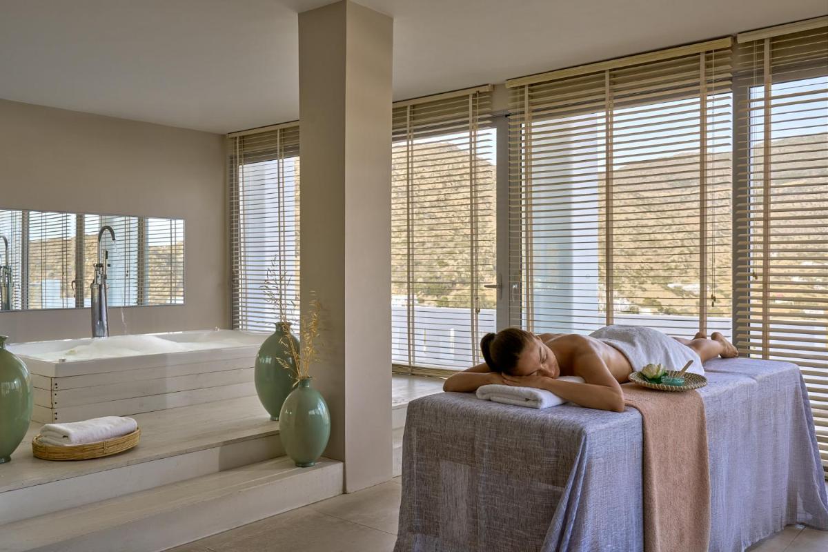 Ios Palace Hotel & Spa