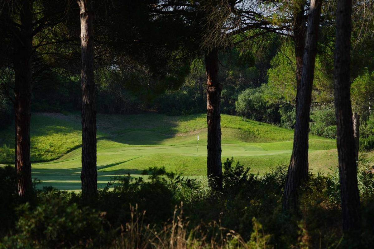 Is Arenas Private Golf Foresterie - Unlimited golf included