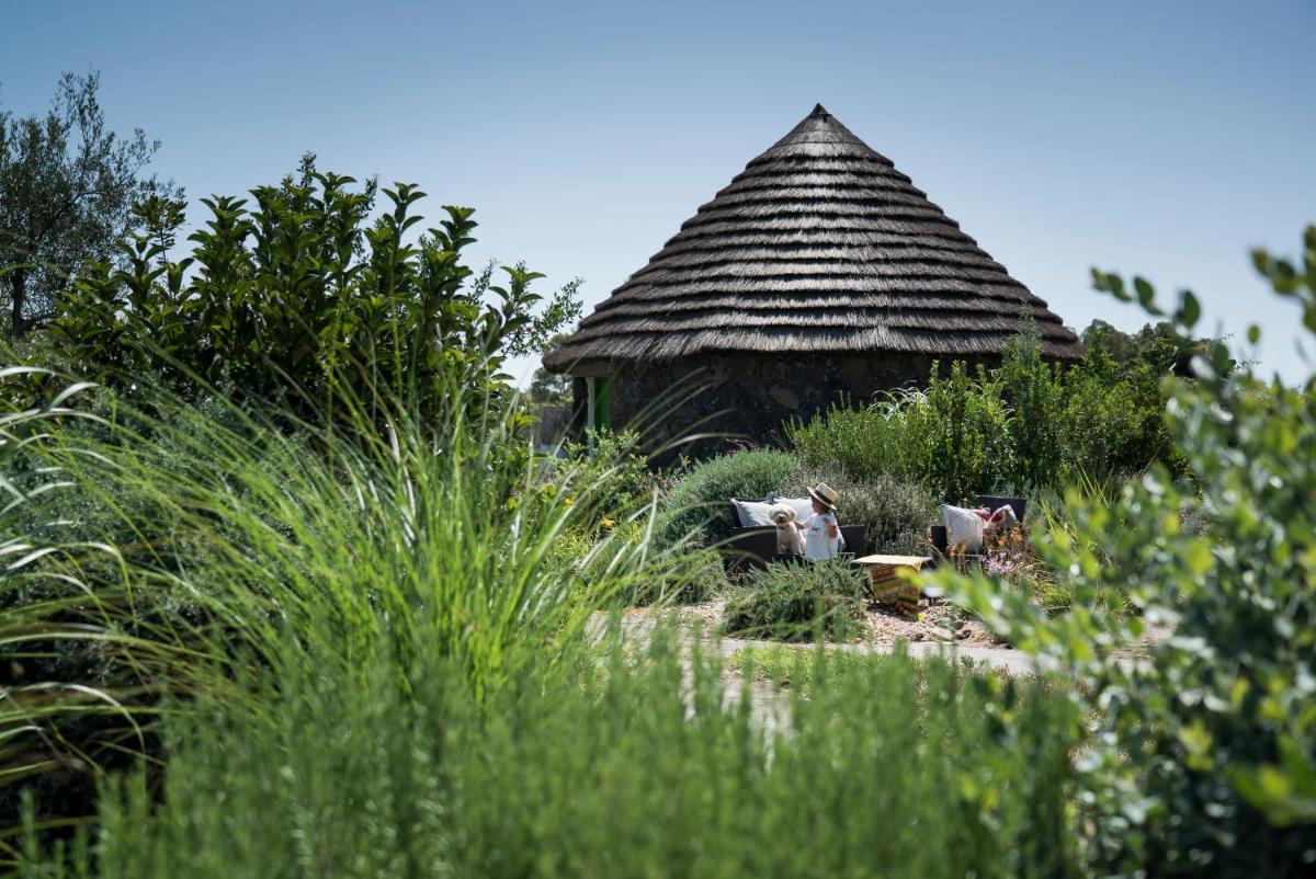 Is Cheas wine farm boutique hotel