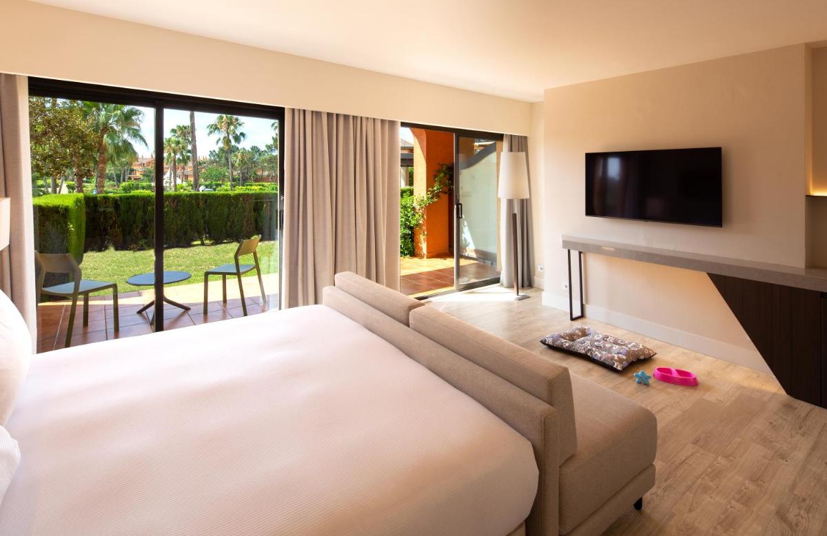 DoubleTree by Hilton Islantilla Beach Golf Resort
