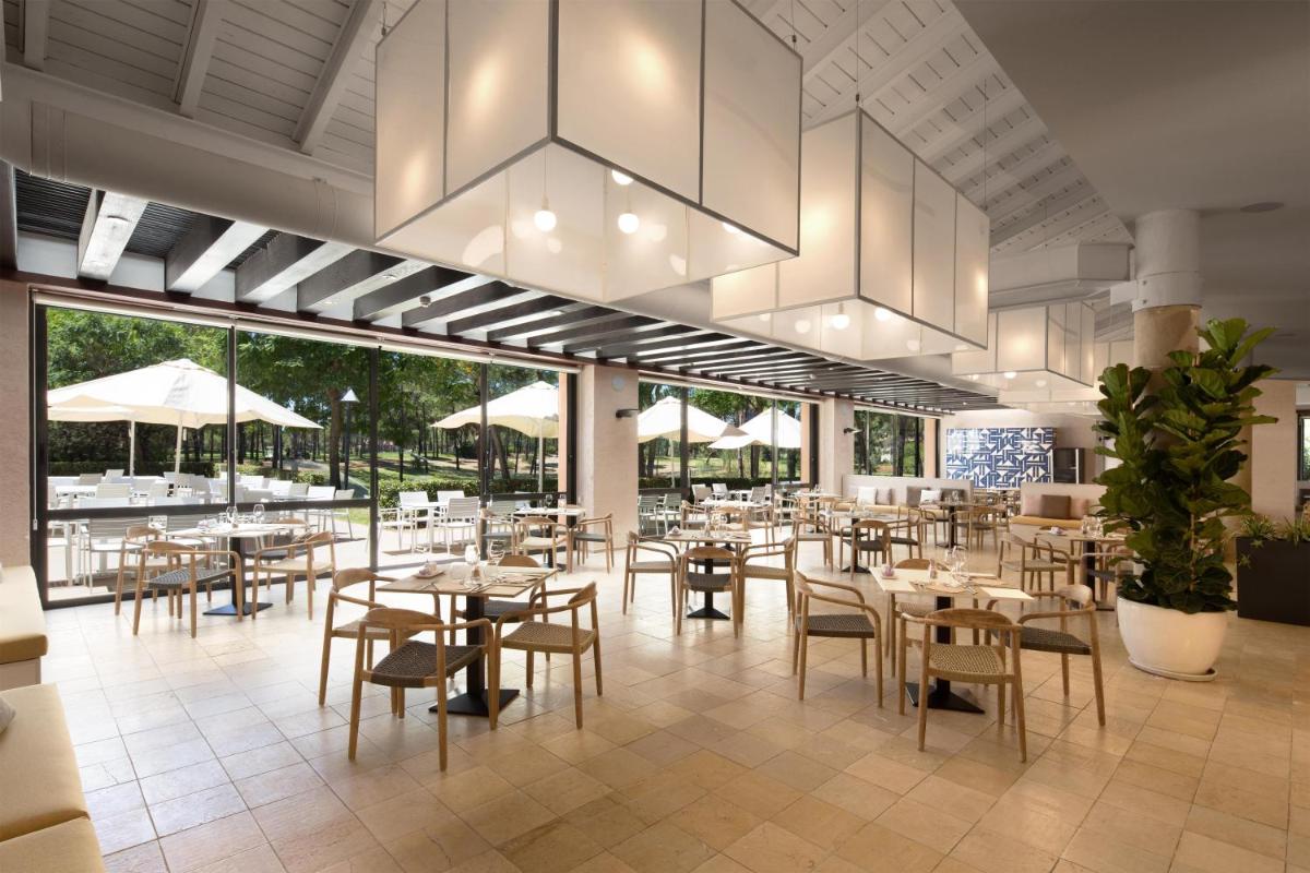 DoubleTree by Hilton Islantilla Beach Golf Resort