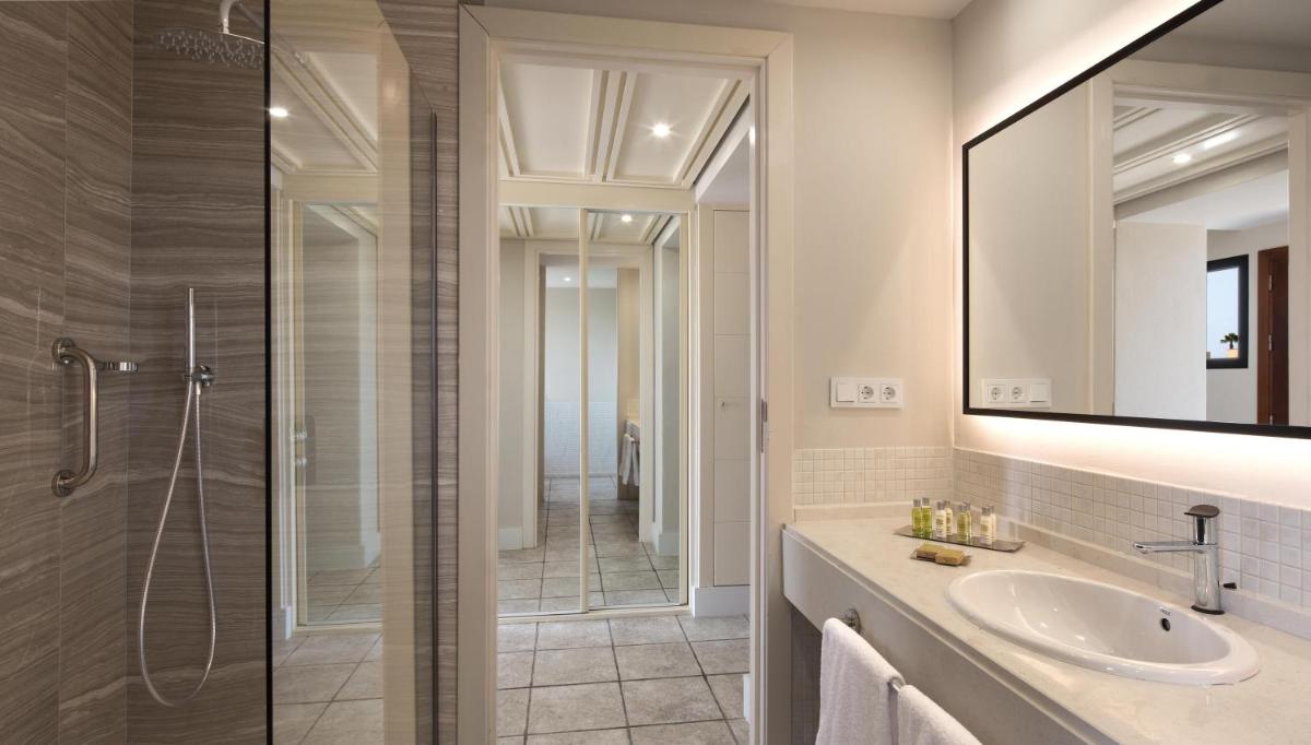 DoubleTree by Hilton Islantilla Beach Golf Resort