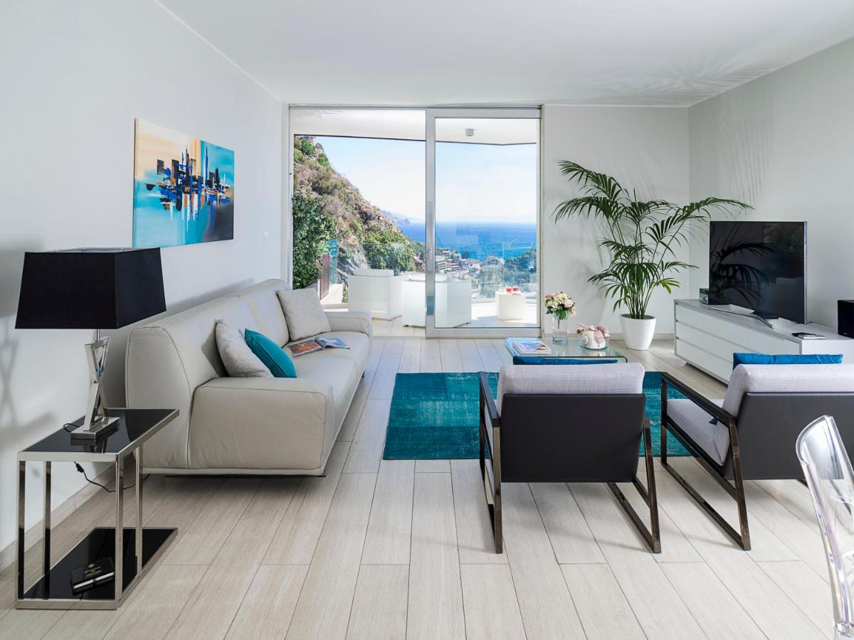 Isola Bella Infinity Suites